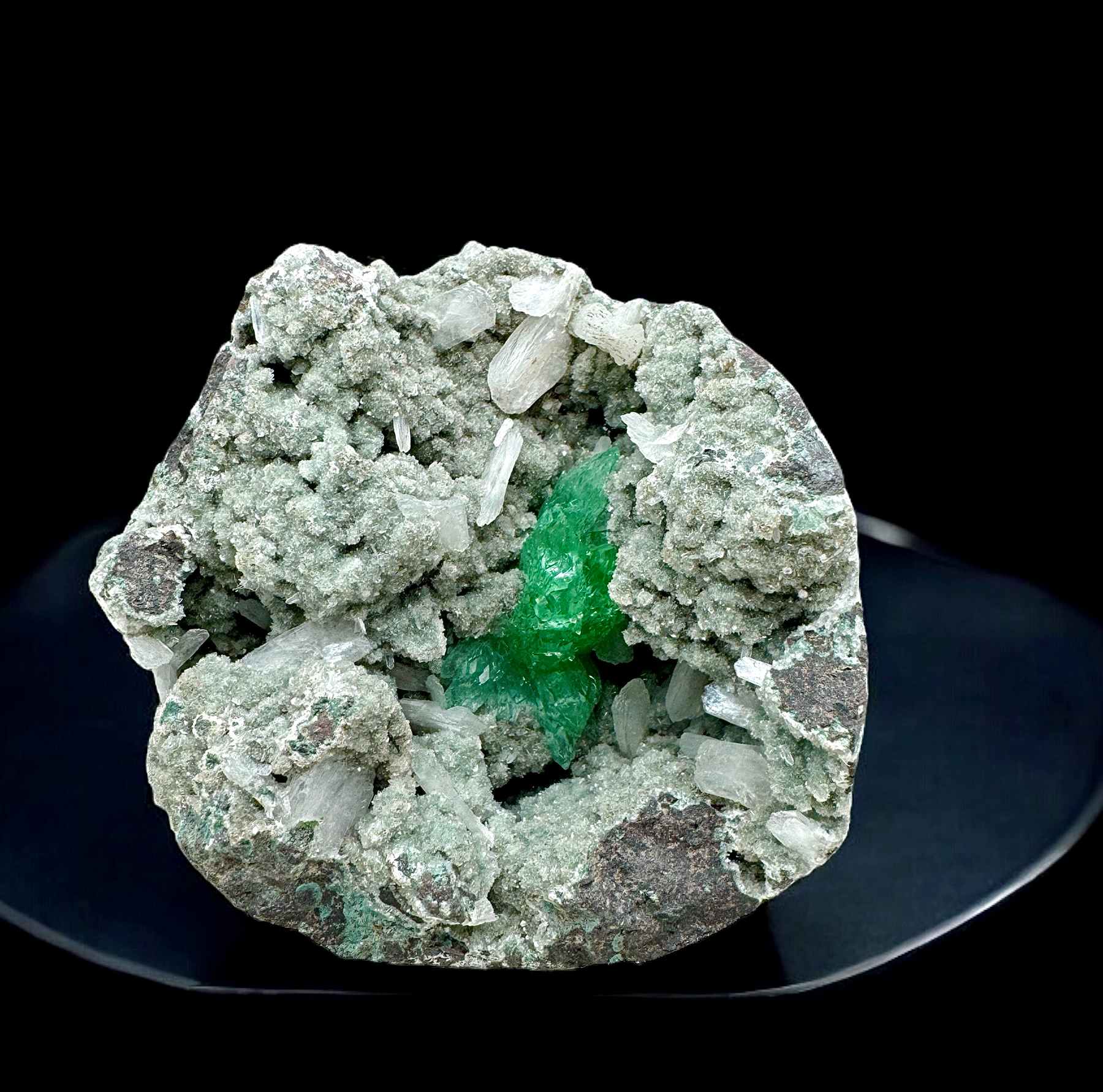 Green Apophyllite with Stilbite image 4
