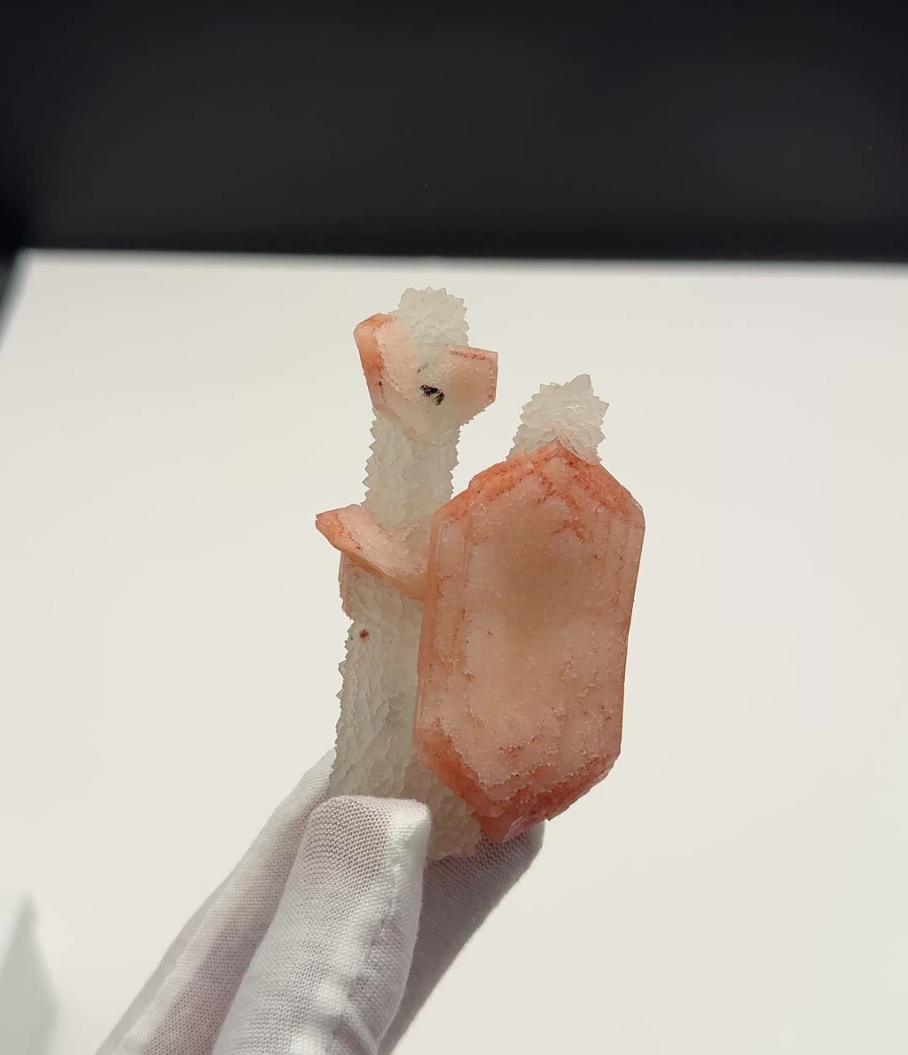 Stilbite Chalcedony